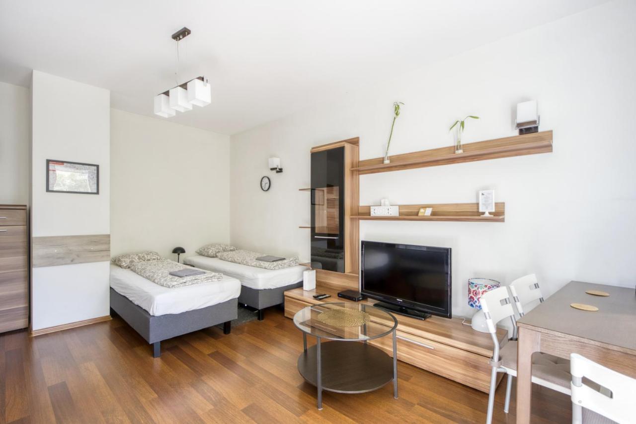 Labo Apartment Towarowa Kercelak Varsóvia Exterior foto